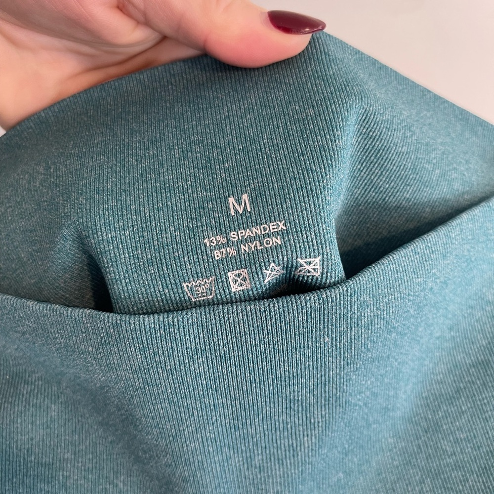 NWOT NVGTN Teal Workout Leggings - Picture 3 of 4